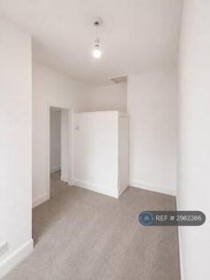 Upstairs Bedroom 2
