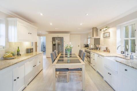 Kitchen/breakfast rm