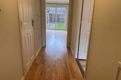 Garth Road, Hilperton, Wiltshire photo 4