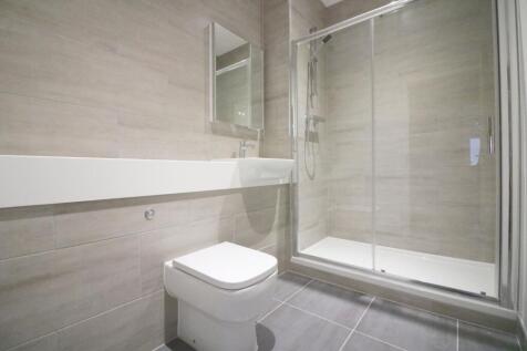 Prestige bathroom 2
