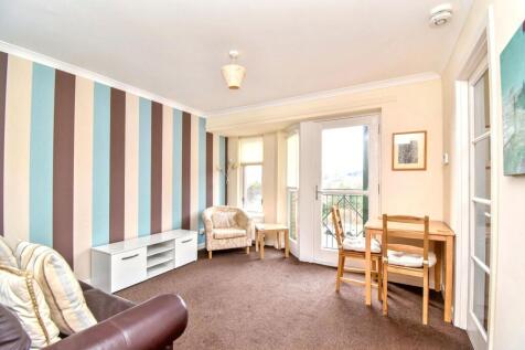 Lounge/Dining Angle 1