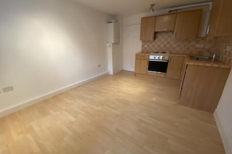 95a Lansdowne Road, Aylestone , Leicester photo 4