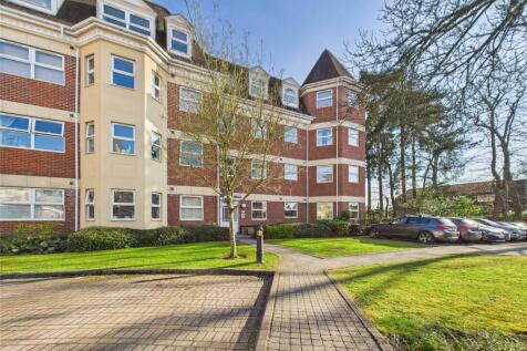 Elmhurst Court, Heathcote Road, Camberley, Surrey, GU15 photo 3