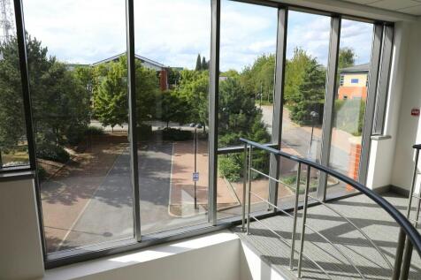 Office to rent Image 11