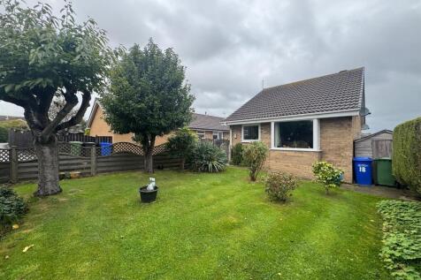 Front garden 3.jpg