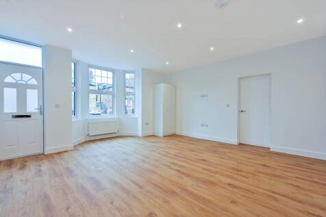New Malden, KT3 - property photo
