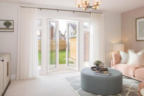 living room of house for sale in winchester, hampshire