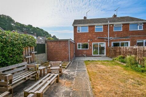 3 Hillside Avenue-18.jpg