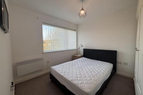 Lexington Court, Salford Quays photo 5