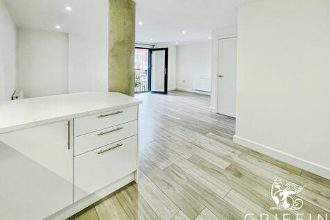 Pullman Square, Grays, RM17 photo 5