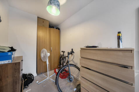 1384712-2-6928603...