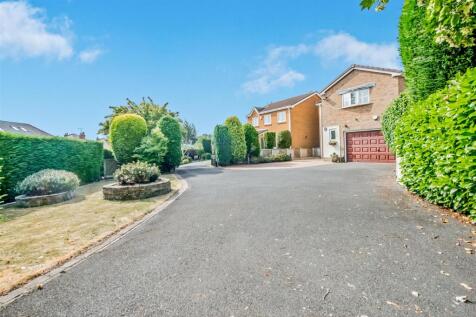 Off Street Parking / Driveway: