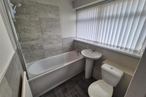 Sycamore Close, Dukinfield photo 4