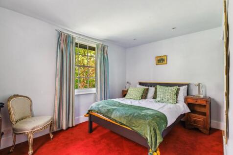 91653_Flat 2 11 St Nicholas Road(12).jpg