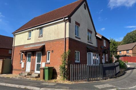 SUMMERLANDS GARDENS, PLYMPTON, PLYMOUTH PL7 2GZ