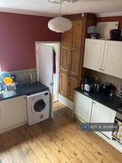 Lamcote Grove, Nottingham, NG2 photo 3
