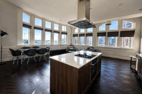 Living Kitchen dining.png