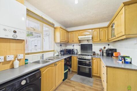 Kitchen Presented by James Hillier of Ewemove Bexl
