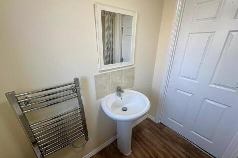 Bathroom (2).jpeg