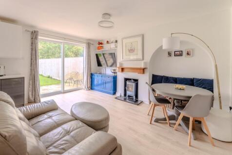 Open-Plan Kitchen / Family / Dining Room