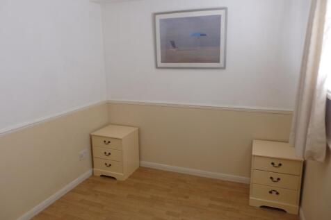Alburgh Close, Bedford, MK42 photo 5