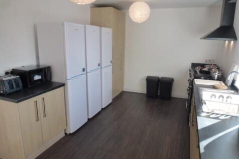 8 Tol kitchen from island