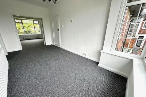 Victoria Gardens, Oxton, Wirral, Merseyside, CH43 photo 5