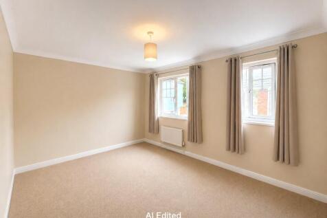 The Close, Barnstaple, Devon, EX32 photo 3