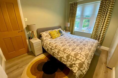 bed 1 other angle.jpg