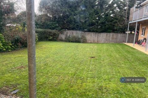 Linden Court, Benfleet, SS7 photo 4