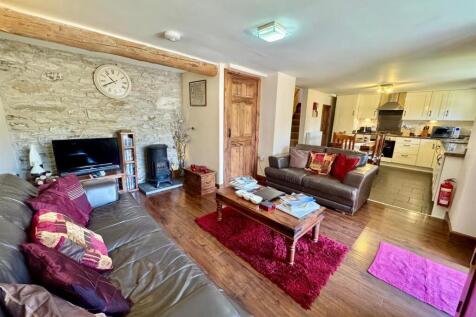 PHOTO-2025-04-13-19-54-20 (18).jpg