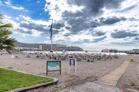PLAYA DE LOS CRISTIANOS