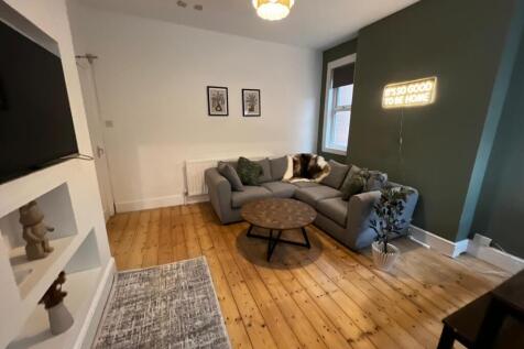 6 Bedroom detached house - HMO