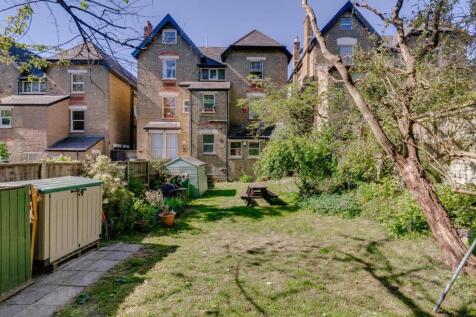 Flat C, 80 Crystal Palace Park Road, SE19 - 4.jpg