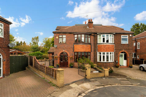 38 FRODSHAM AVENUE-42.jpg