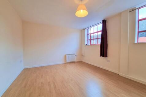 4 Henwick Road, Worcester photo 4