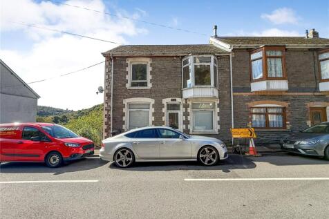 Abertillery, NP13 - property photo
