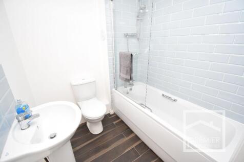 Morag Riva Court, Uddingston photo 5