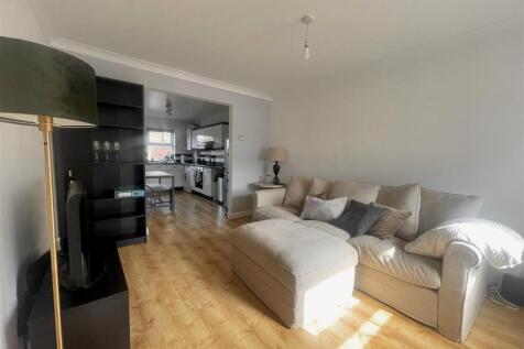 Living Room.jpg