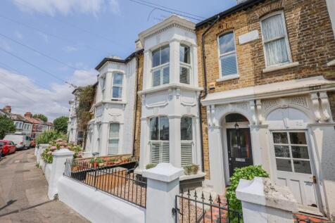 Westcliff-on-sea, SS0 - property photo