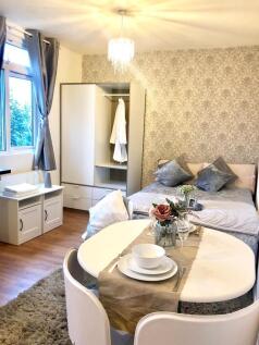 Beautiful Studio Flat near Seven Sisters Station