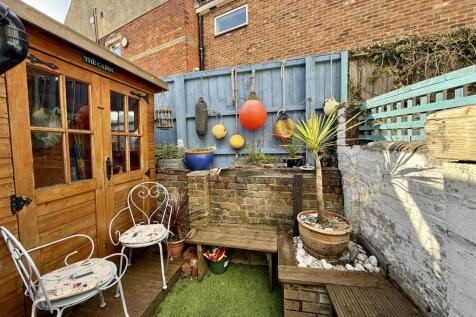 Rear Garden: