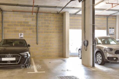 Driveway/Parking
