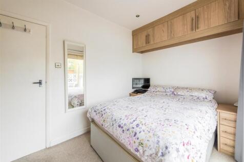 Flat 1, 76 Walsingham Road-9.jpg