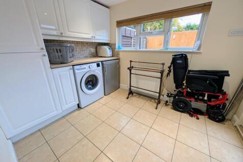 PXL_20251009_1513...