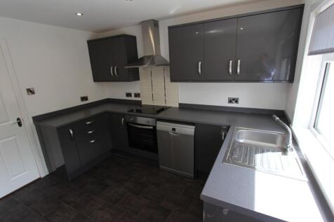 Kinnis Court, Dunfermline, KY11 photo 4