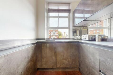 Flat 5, 17 Palace Gate Kitchen2.jpg