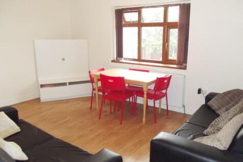 Flat ,  Egerton Road, Manchester photo 2
