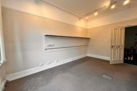 Office to rent Image 9