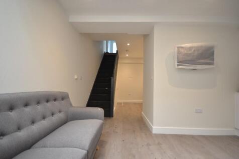 Chadbourn Street, London, E14 photo 4